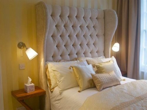 Hotel The Crown At Broad Hinton Esterno foto